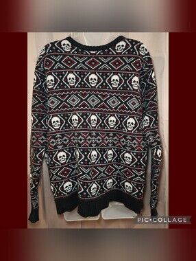 💀XXX RUDE Hot Topic Gothic Skull Fair Isle Sweater💀💀